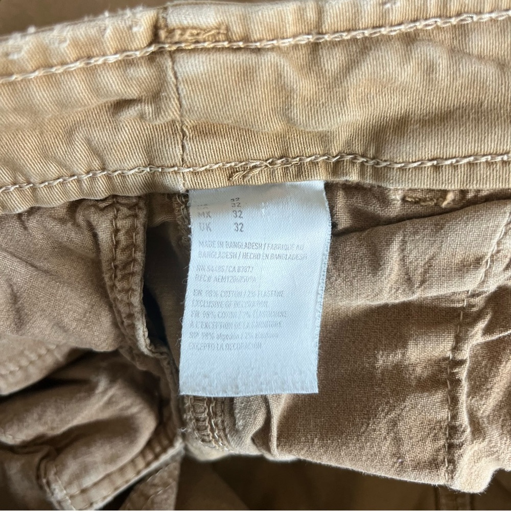 American Eagle Outfitters Men's Khaki Shorts Cargo Style Sz 32 Extreme Flex - Picture 4 of 9